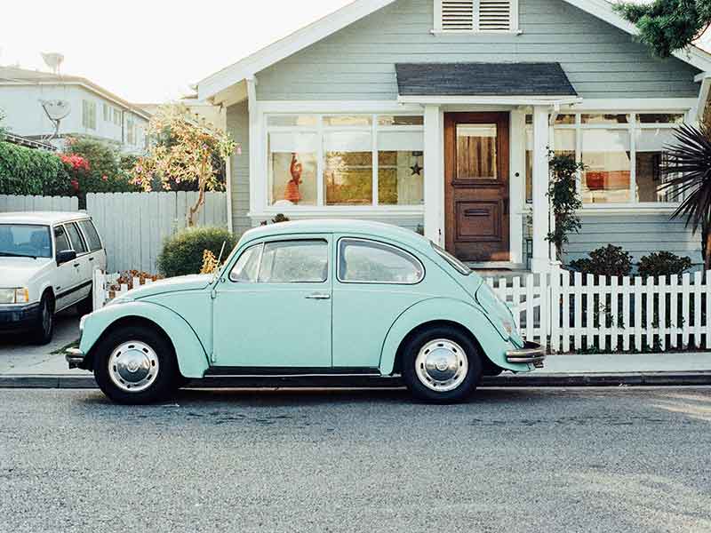 Why Opt for a Mortgage Broker Over a Bank in 2024: Your Comprehensive Mortgage Handbook